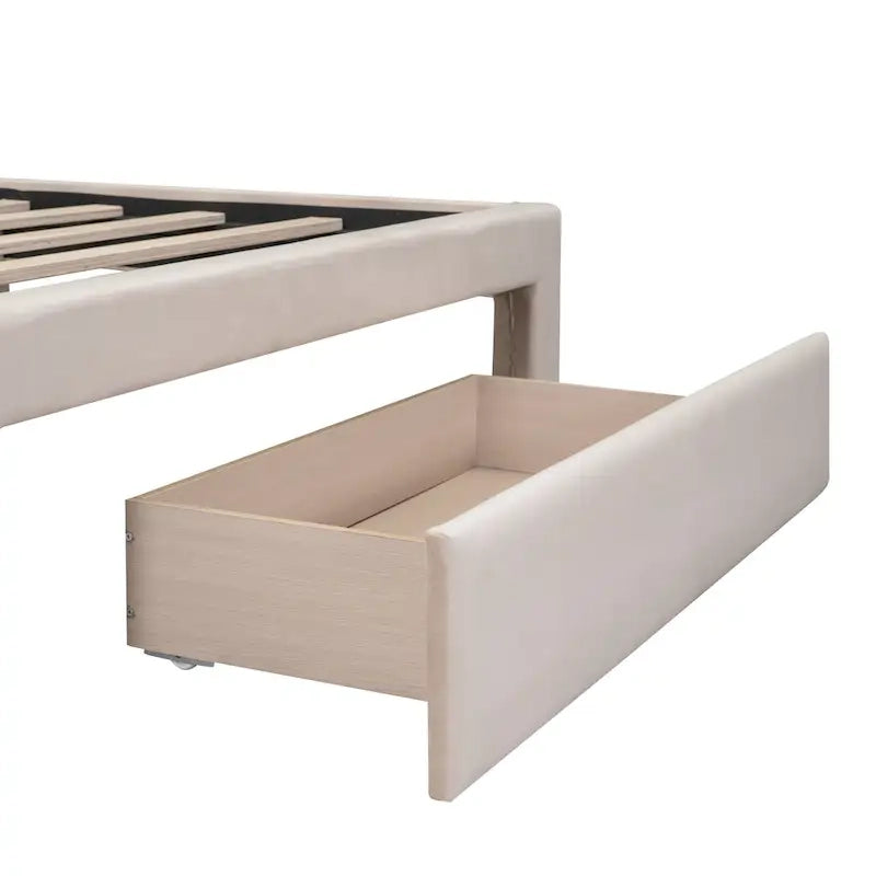 Letto a piattaforma imbottito in velluto beige con testiera a giorno e cassetto sulla pediera, una piazza e mezza
