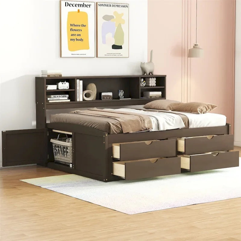Divano letto full size (135 cm) color espresso / grigio / bianco con armadietti, mensole e 4 cassetti, per 1